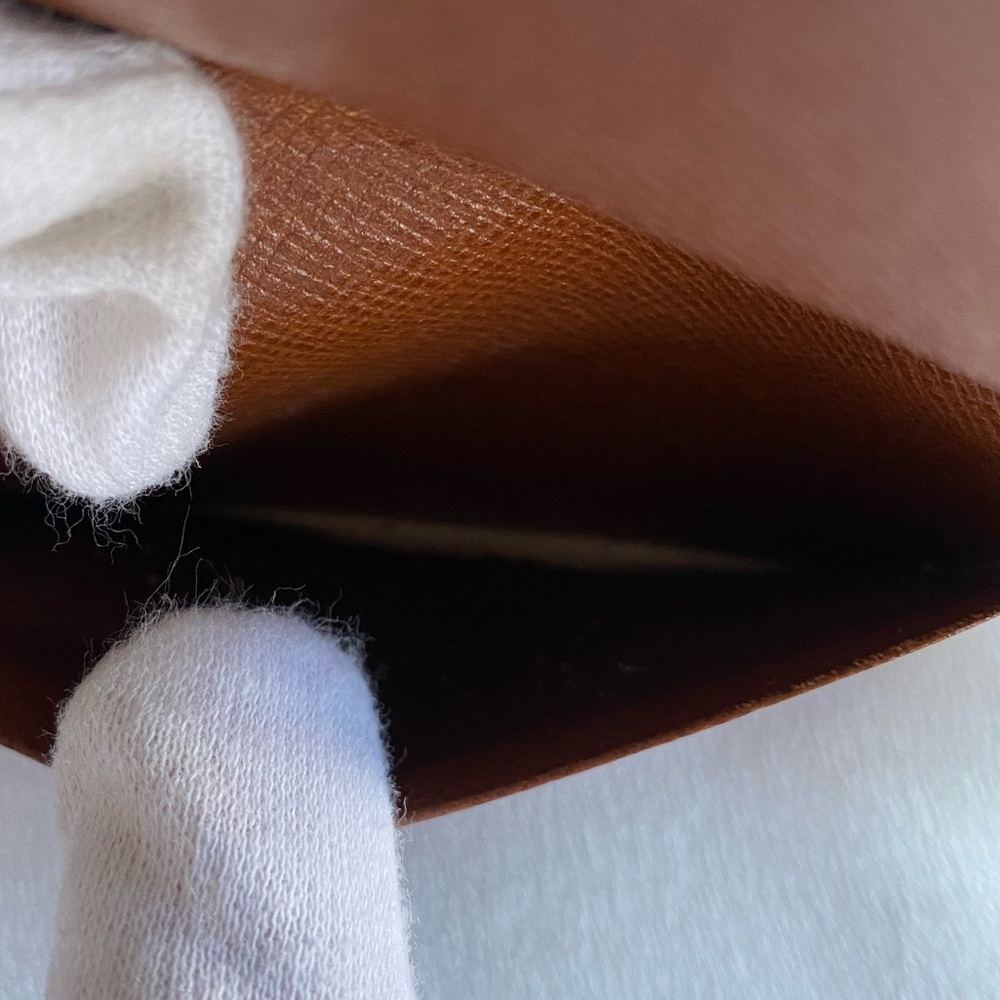 Authentic 💯 Louis Vuitton card holder - Picture 5 of 7